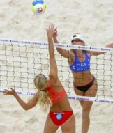 Rimini, partita femminile di beach volley Rimini, partita femminile di beach volley