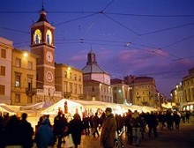 Piazza Cavour con i mercatini di Natale, Rimini Piazza Cavour con i mercatini di Natale, Rimini