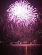 Spettacolo pirotecnico in rosa a Bellaria
